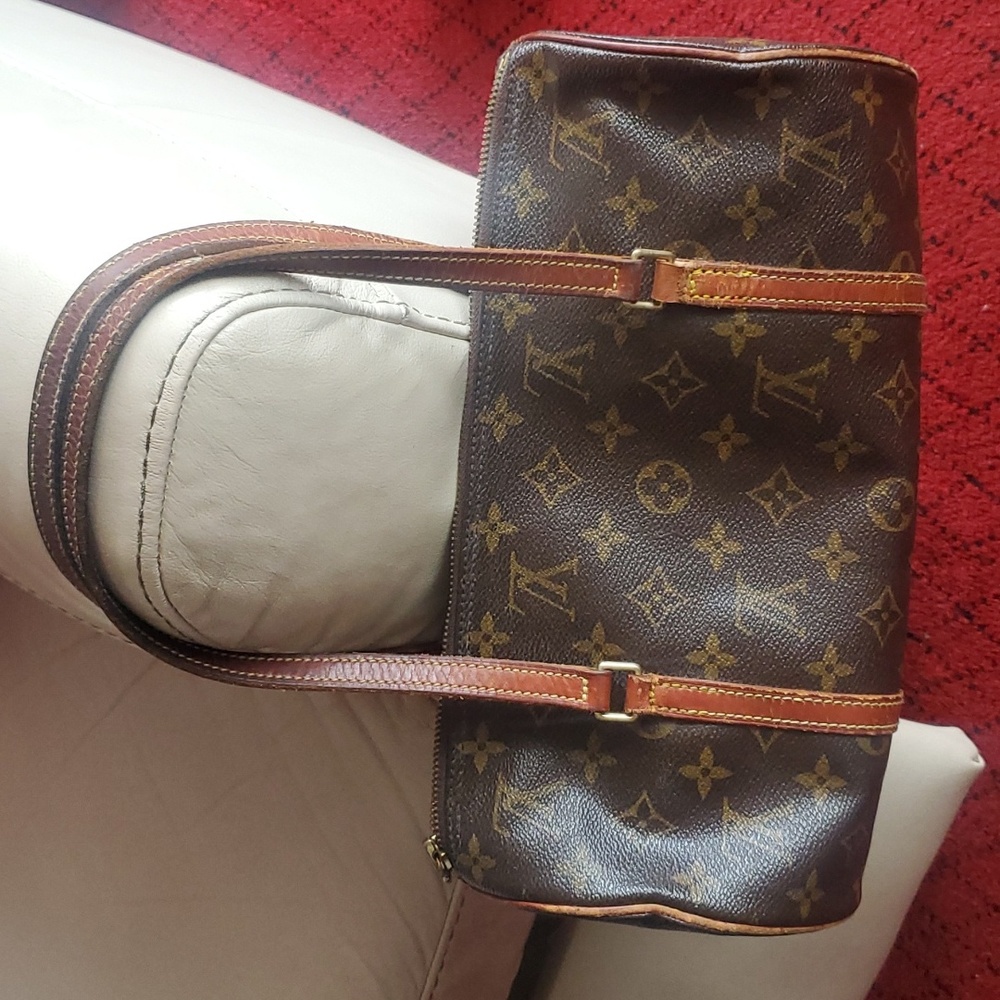 Authentic louis vuitton Papillion bag